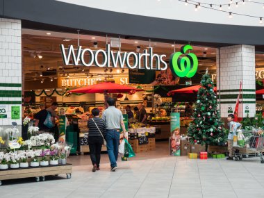 Glen Waverley Glen Alışveriş Merkezi'nde Woolworths süpermarket.