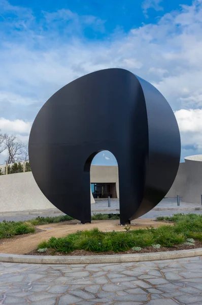 Pt leo estate ist ein Weingut mit zwei Restaurants und Skulpturengarten in Merricks auf der Halbinsel Mornington. — Stockfoto