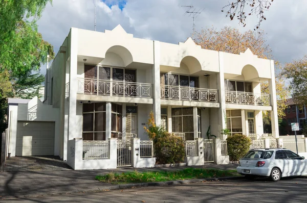 Adosados en el norte de Melbourne, un suburbio interior del norte de Melbourne . — Foto de Stock