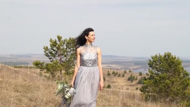 Newlyweds. Bride. Newlyweds married. Just married. Happy girl. Beautiful woman — Stock Video