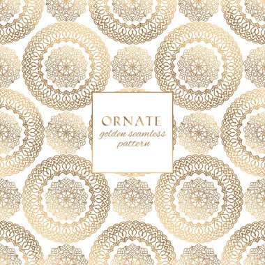 Oryantal altın ve beyaz süslü Dikişsiz desen vektör. Dekoratif el ile klasik etnik doku öğeleri çizilmiş. Geleneksel sigorta primi tasarımı ve dekorasyonu için zarif ışık lüks arka plan