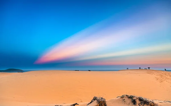 Západ Slunce Dunách Hill Růžové Paprsky Obloze Tak Tajemný Zajímavé — Stock fotografie