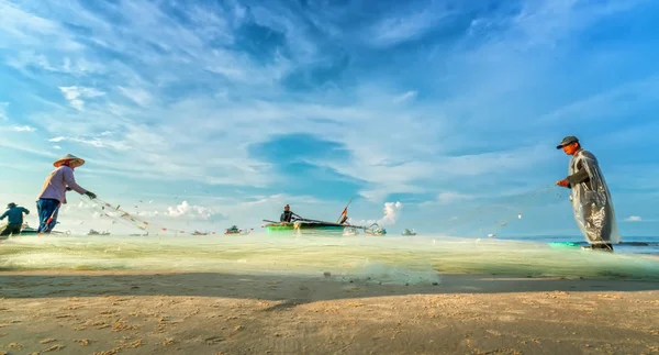 Phan Thiet Vietnã Setembro 2018 Pescadores Estão Fazendo Rede Pesca — Fotografia de Stock