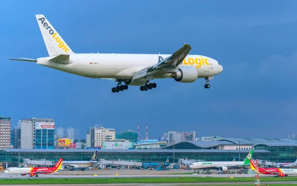 Хошимин Вьетнам Сентября 2018 Года Самолет Boeing 777 Cargo Airplane — стоковое фото