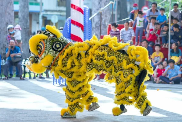 Chi Minh City Vietnam December 2018 Lion Dansen Concurrentie Podiumkunsten — Stockfoto