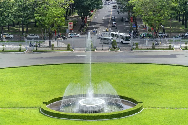 Chi Minh City Vietnam August 24Th 2018 Fountain Reunification Palace — Stock Photo, Image
