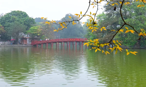 Architecturale Huc Bridge Dreigende Shake Bomen Meer Met Gewelfde Rode — Stockfoto
