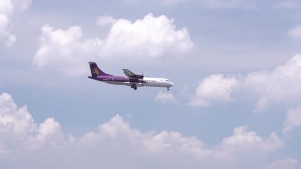 Chi Minh City Vietnam Junio 2019 Avión Atr Camboya Angkor — Vídeo de stock