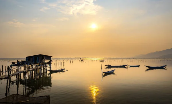 Visserswerf Lap Lagoon Hue Vietnam Dit Een Levend Vervoermiddel Het — Stockfoto