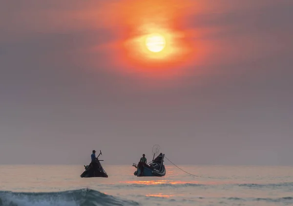 Hue Vietnam Avril 2019 Des Pêcheurs Pêchent Mer Matin Sur — Photo