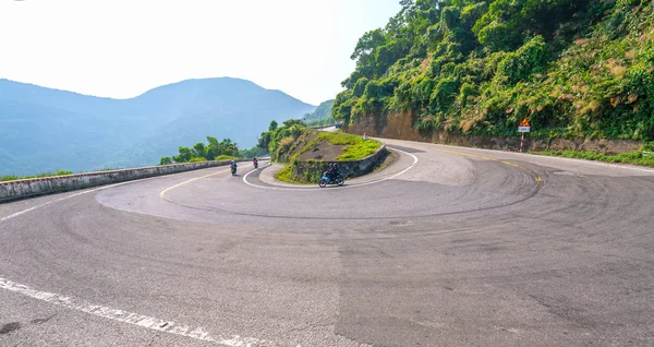 Hai Van Pass Road Dangerous Winding Mountain Connecting Strips Central — Stock Photo, Image