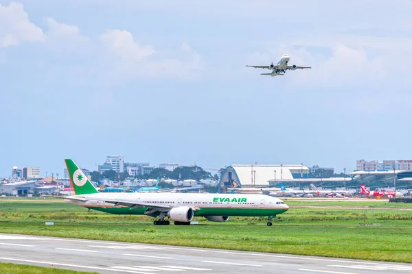 Хошимин Вьетнам Сентября 2019 Года Самолет Boeing 777 Eva Air — стоковое фото