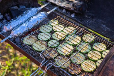 Kızarmış kabak yanıyor