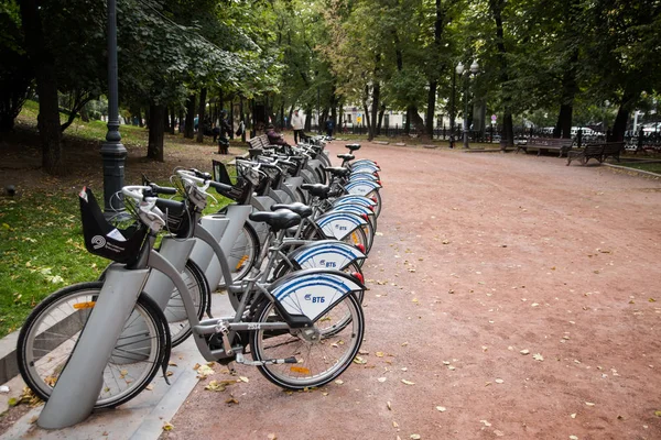 Russland Moskau Oktober 2017 Fahrradverleih Den Straßen Einer Großstadt Stockbild