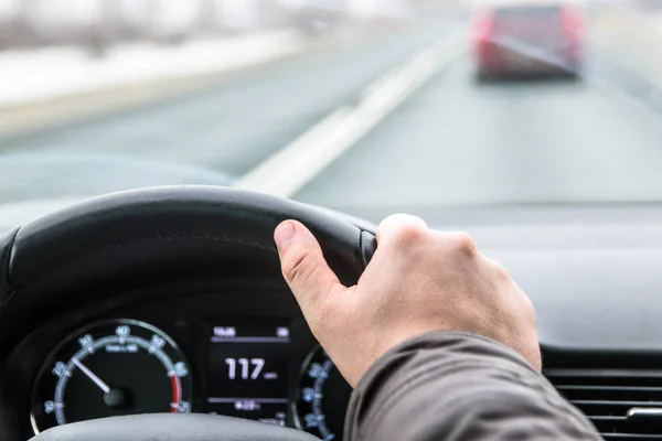 スピードで車を運転 — ストック写真