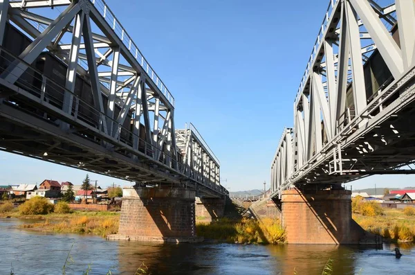 Esta Foto Mostra Uma Ponte Trem Com Trens Movimento — Fotografia de Stock