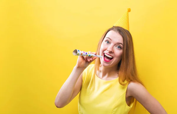 Jeune femme avec thème de fête — Photo