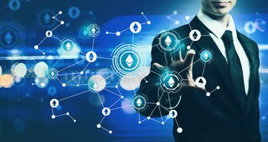 Mavi ışık arka plan üzerinde işadamı ile Ethereum