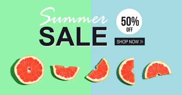 Summer sale message with grapefruits — Stock Photo, Image