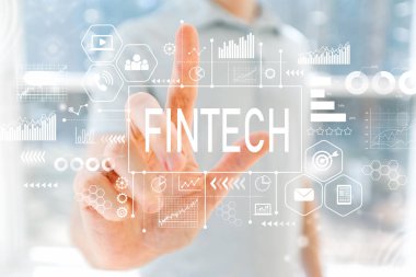 Genç adam ile fintech