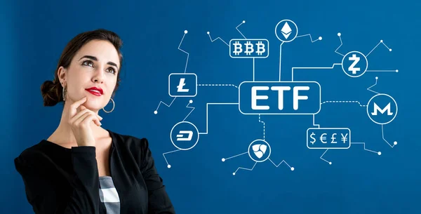 Tema Cryptocurrency ETF con donna d'affari — Foto Stock