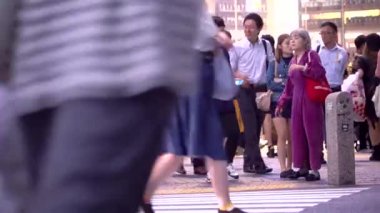Shibuya, Tokyo, Japonya içinde ünlü kavşak kişi arası