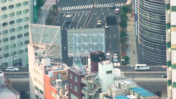 Luchtfoto van Tokyo verkeer hoog boven — Stockvideo