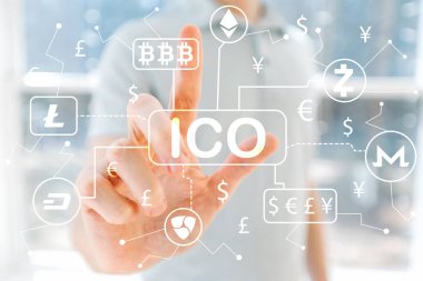 Genç adam ile cryptocurrency ICO Tema