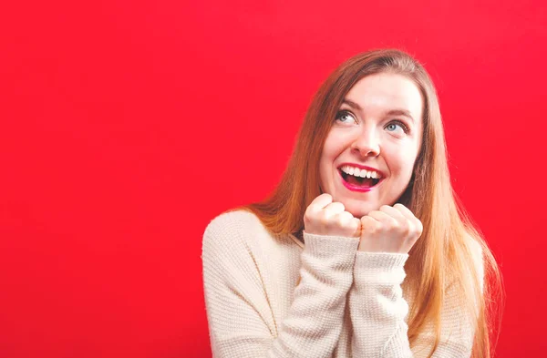 Felice speranzosa giovane donna desiderosa — Foto Stock