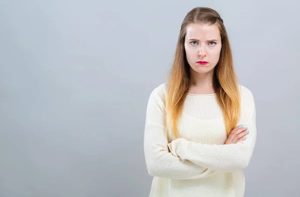 Wütende junge Frau — Stockfoto