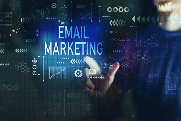 Email Marketing com o jovem — Fotografia de Stock