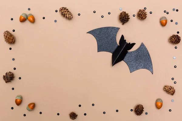 Pipistrello di Halloween su carta marrone — Foto Stock