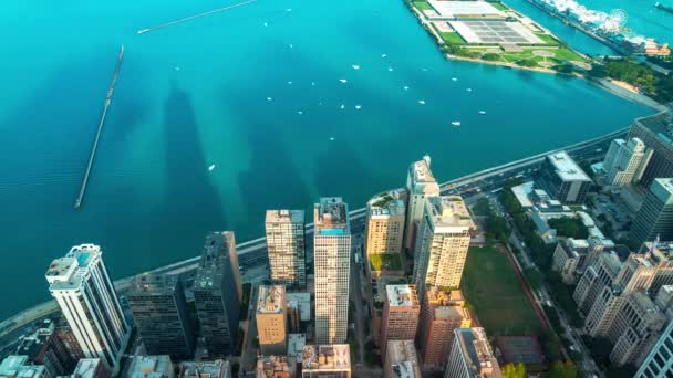 シカゴの超高層ビルの影は時間経過移動します。 — ストック動画