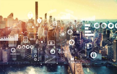 Siber güvenlik Tema midtown yakınındaki New York şehir manzarası ile