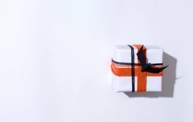 Halloween tema ile hediye kutusu