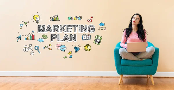 Marketing plan met vrouw met behulp van een laptop — Stockfoto