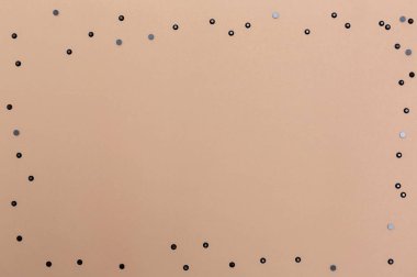 Cadılar Bayramı temalı arka plan sınır kahverengi kağıt üzerinde