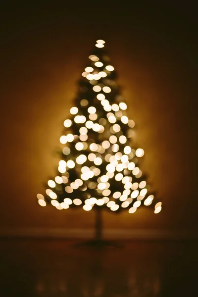 模糊的抽象圣诞树 — 图库照片