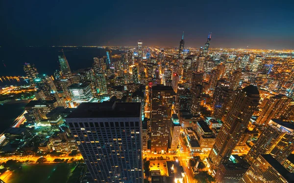 Gece Chicago gökdelenler — Stok fotoğraf