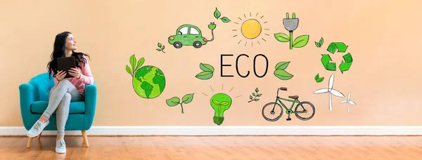 Eco z kobietą przy użyciu tabletu — Zdjęcie stockowe