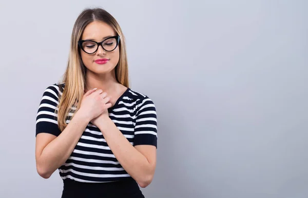 Mujer con expresión sincera — Foto de Stock