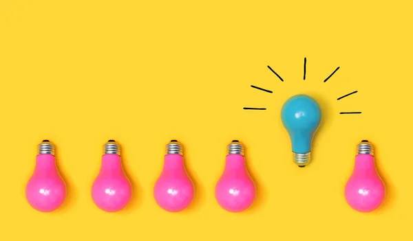 One outstanding idea concept with light bulbs — Stock Photo, Image