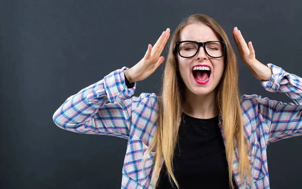 Mulher jovem sentindo-se estressada — Fotografia de Stock