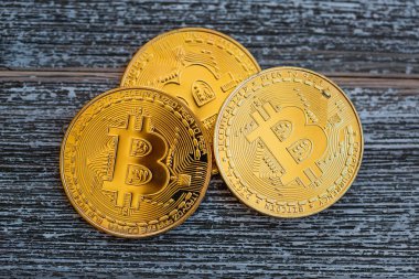 Altın bitcoin cryptocurrency paraları