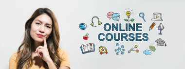 Genç kadın ile online kurslar