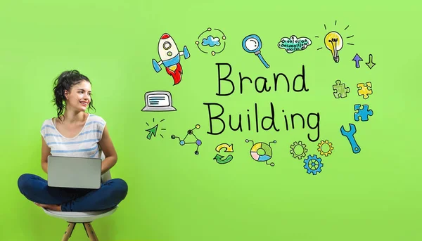 Brand Building con giovane donna — Foto Stock
