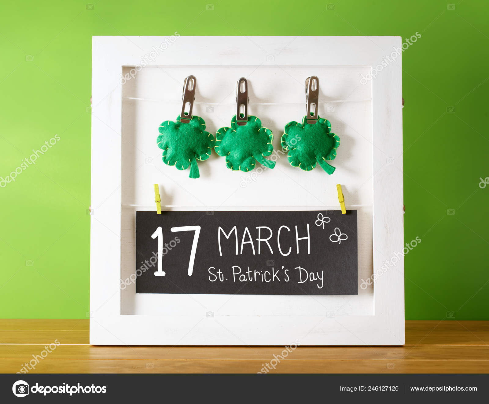 Saint Patricks Day message board Stock Photo by ©Melpomene 246127120