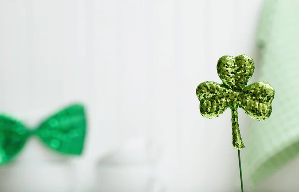 St. Patricks tema do dia com decorações — Fotografia de Stock