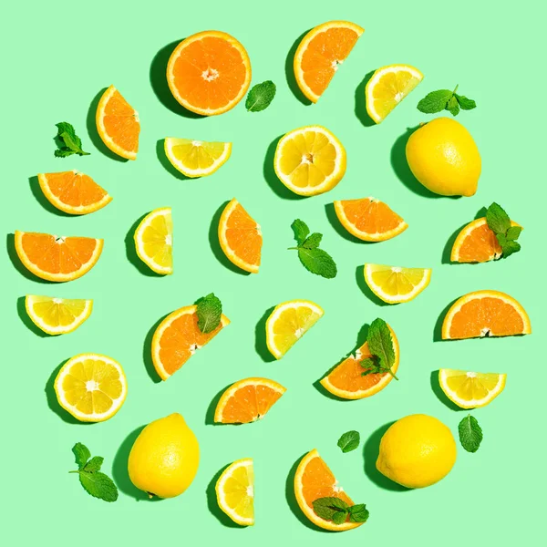 Sammlung von Orangen und Zitronen — Stockfoto