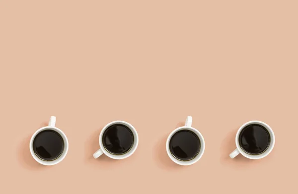Kaffeetassen über Kopf Blick — Stockfoto